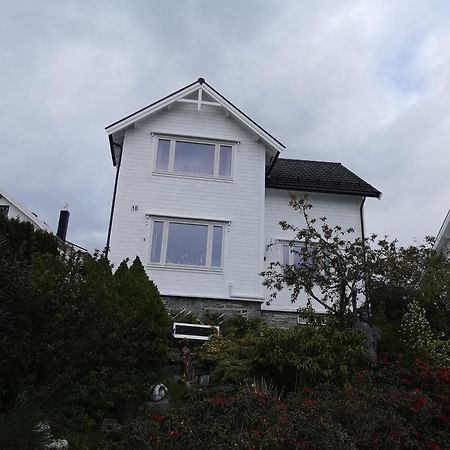 Villa Huset på hauen Volda Exterior foto